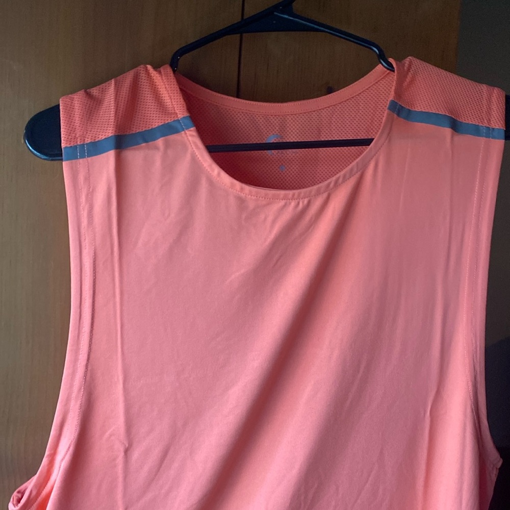 Men’s coral mesh tank